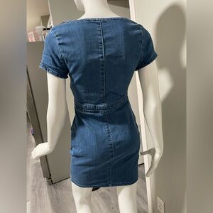 Guess Blue Jeans 👖 V-Neck Sheath Mini Dress, Size Small (EUC) very stretchy